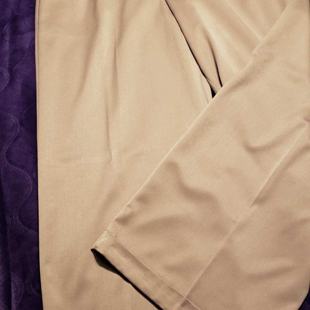 Super cute super wide leg trousers!